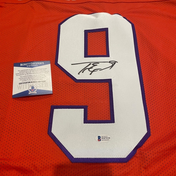 Travis Etienne Jr. Autographed CLEMSOM Look Jersey (XL)... Beckett COA.. JAGS. - Picture 2 of 4